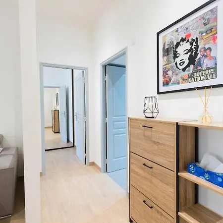 Jardin Des Muses - 2 Pieces - Parking Carre D'or مينتون