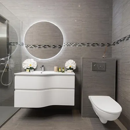 Apartman Jardin Des Muses - 2 Pieces - Parking Carre D'or Menton