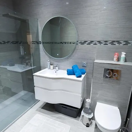 Lägenhet Jardin Des Muses - 2 Pieces - Parking Carre D'or *