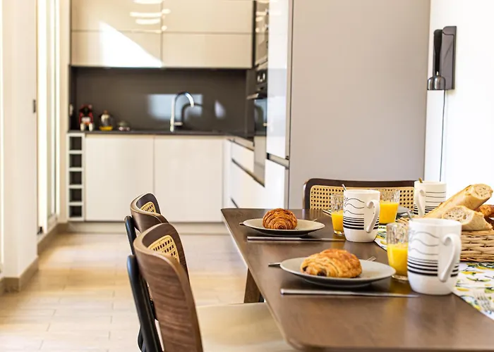 Jardin Des Muses - 2 Pieces - Parking Carre D'or Apartment Menton