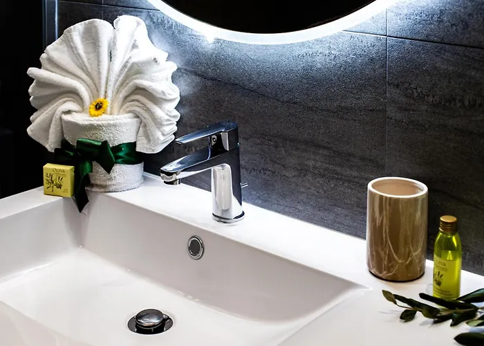 Jardin Des Muses - 2 Pieces - Parking Carré D'or * Menton