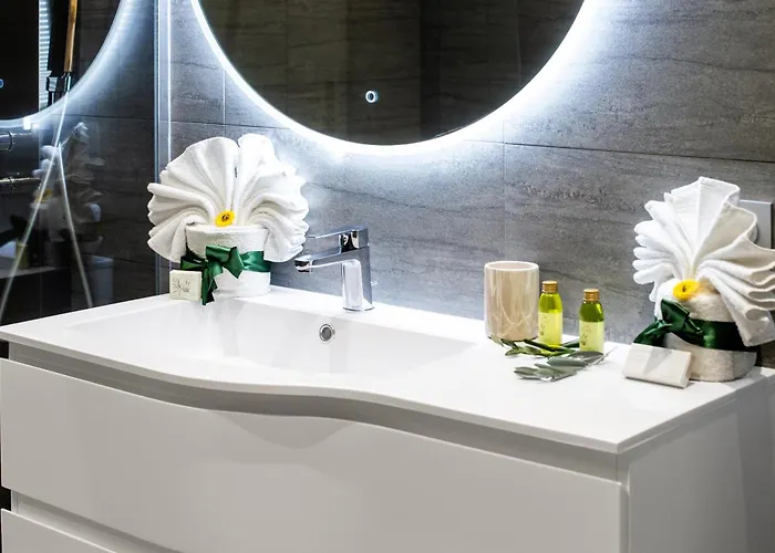 Jardin Des Muses - 2 Pieces - Parking Carré D'or