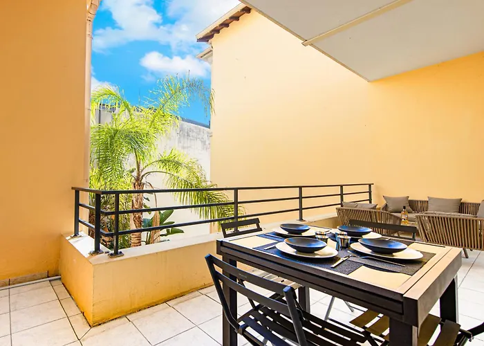 Jardin Des Muses - 2 Pieces - Parking Carre D'or Apartment *