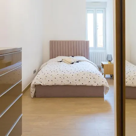 Apartment Jardin Des Muses - 2 Pieces - Parking Carre D'or Menton